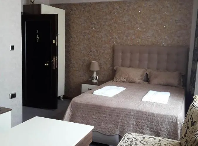 아파트 The Pashas House